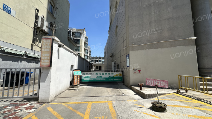 广电局宿舍外景图