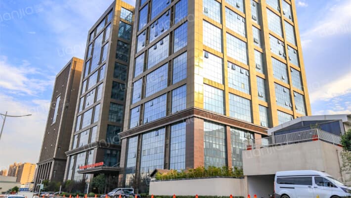 兴华大厦外景图