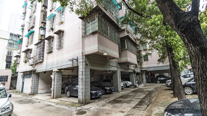 鑫溪大厦外景图