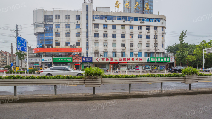 鑫龙大厦外景图