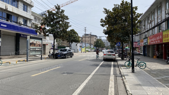 棠湖南路二段92号外景图