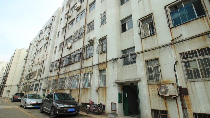 财政局小区外景图