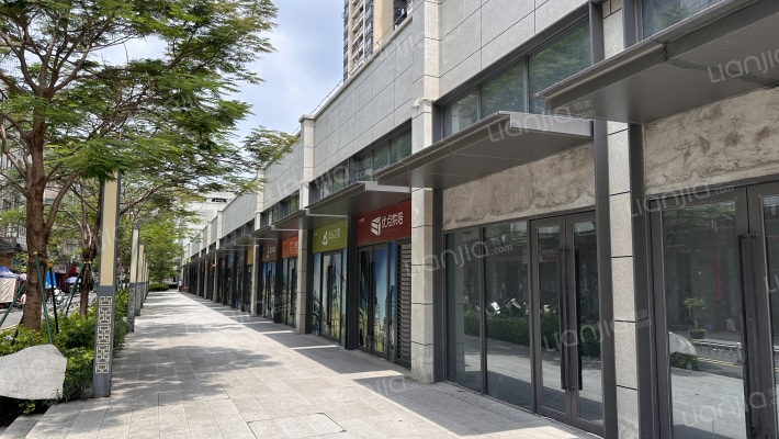 晓风云著外景图