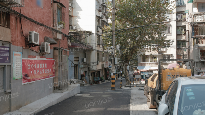 铁佛庵巷外景图