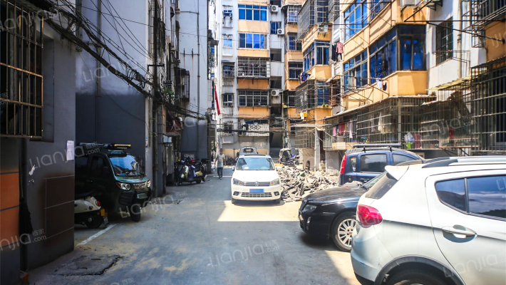 二亩地港务局两亩地宿舍外景图