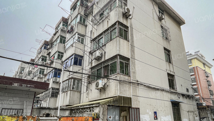 华星小区外景图