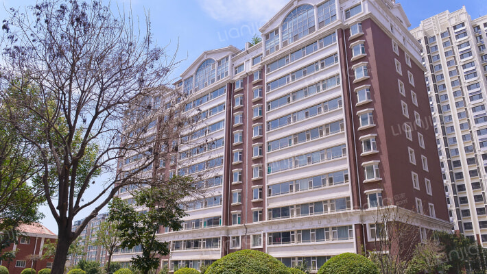 书苑山庄外景图