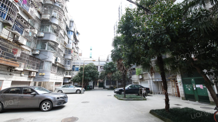 保佑桥直街外景图