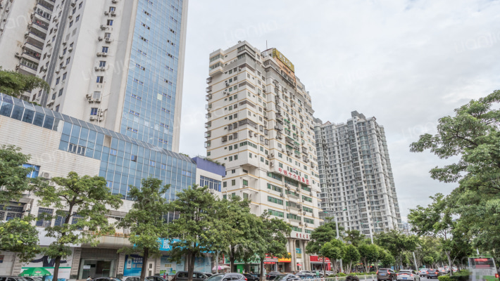 新华大厦外景图