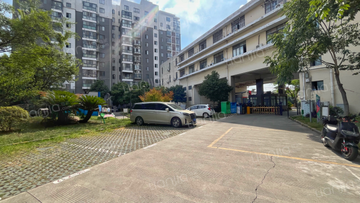 泾悦华庭外景图