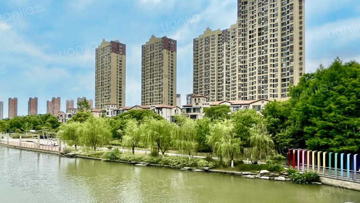 龙湖九里香醍北区外景图