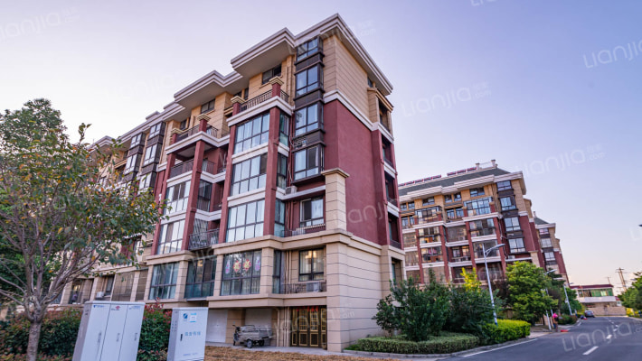 隆政花苑外景图