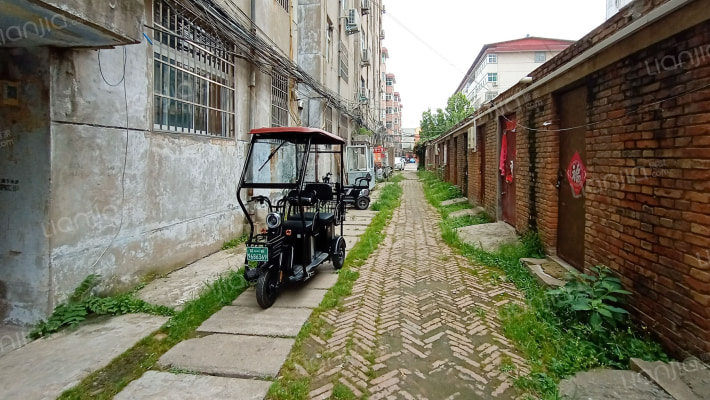 广播站前家属院外景图