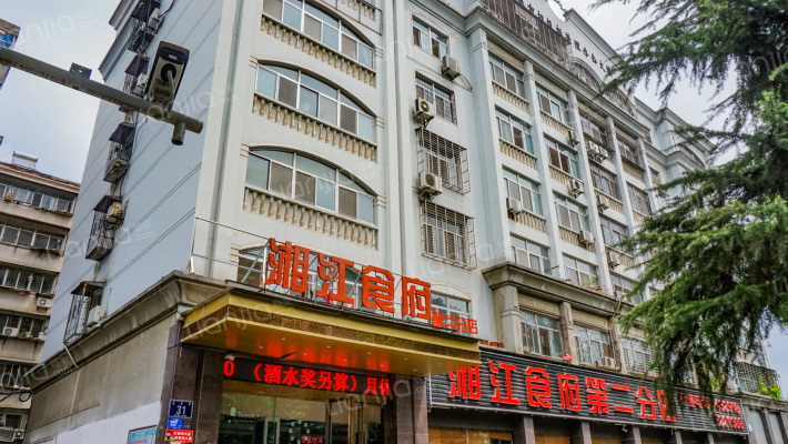 招标办小区外景图