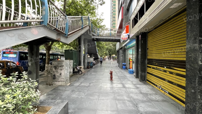 雄骏国际大厦外景图