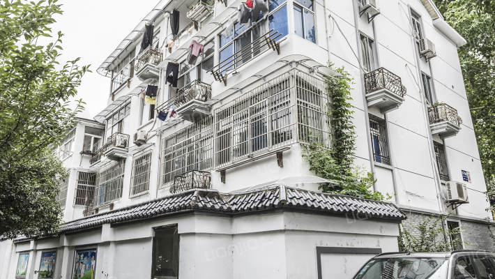 宝石新村外景图