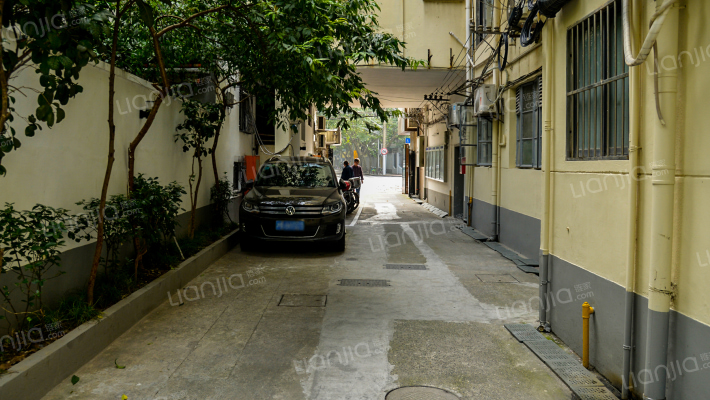 淮海中路1710弄外景图