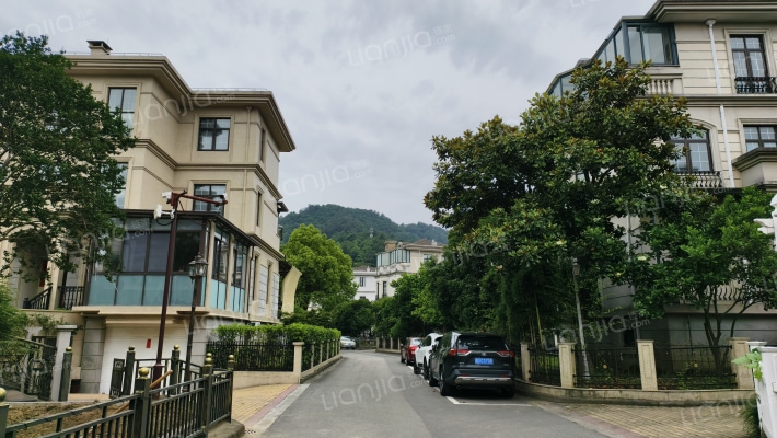 百花庄园外景图