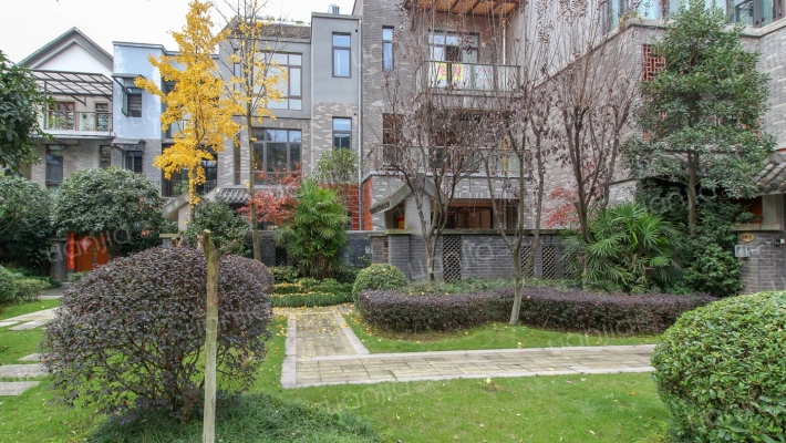 鲁能领秀城4街区南区外景图