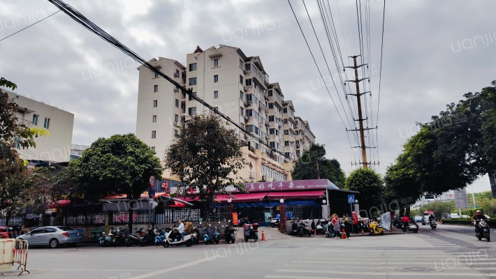 广西二建第四分公司宿舍外景图