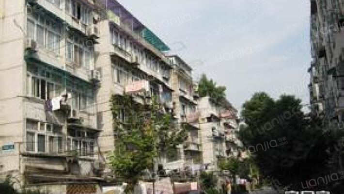 靖宇中路8弄外景图