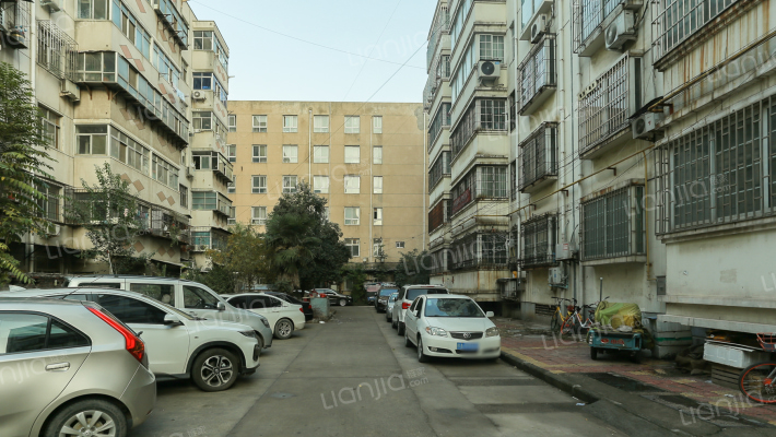 欧丽集团家属区外景图