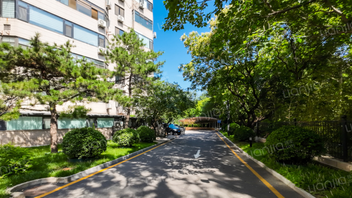 方圆公寓外景图