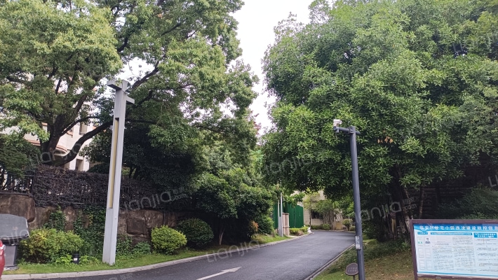 华特山庄外景图