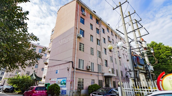 集成公寓外景图