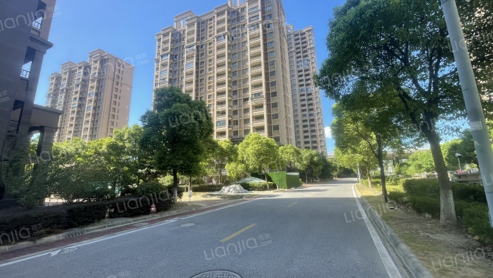 锦虹家园外景图