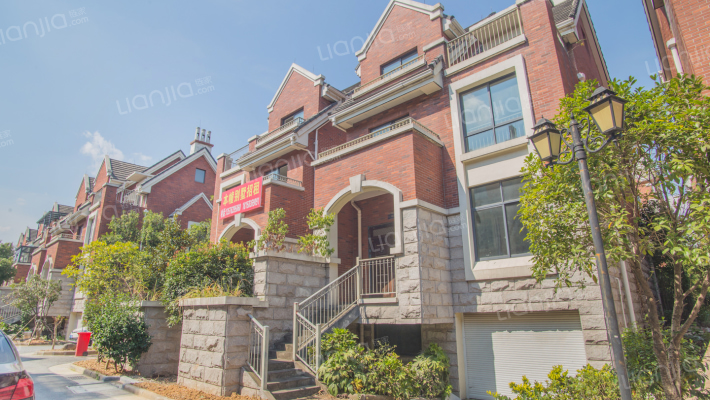 金山豪庭外景图