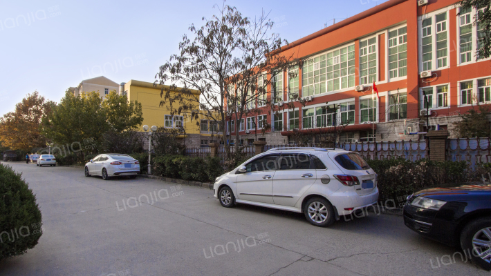 蓬莱公寓东区外景图