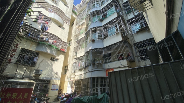 东环公寓外景图