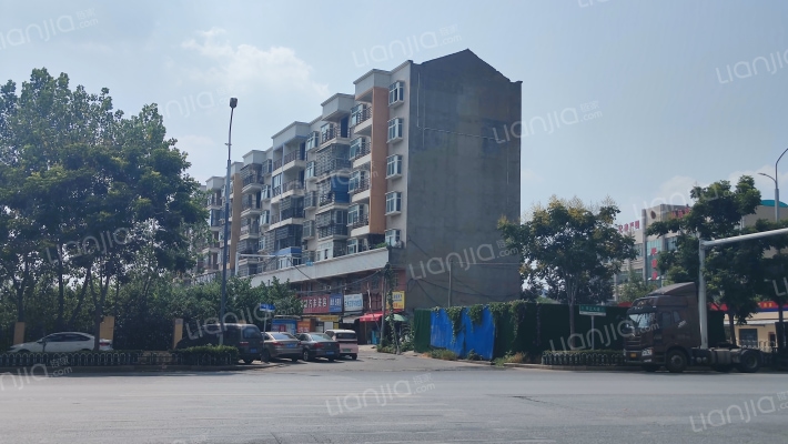 百隆商住楼外景图