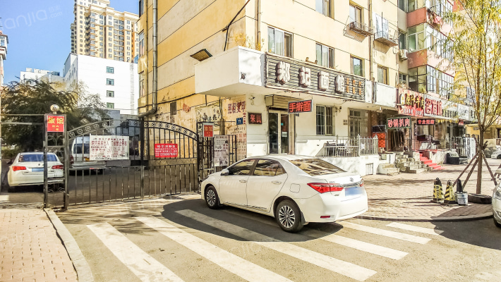 乡社街西区外景图