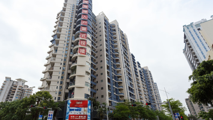 蓝郡广场外景图