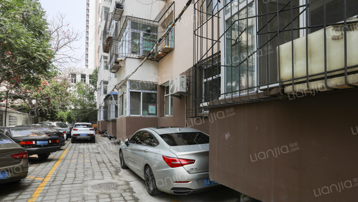 回收公司宿舍外景图