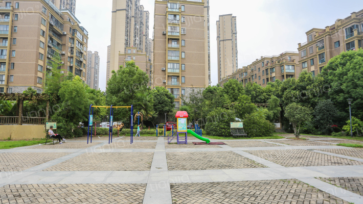 中天蓝山外景图