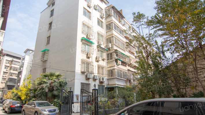 京苑小区外景图