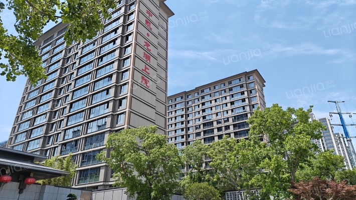 中凯·龙湖上院外景图