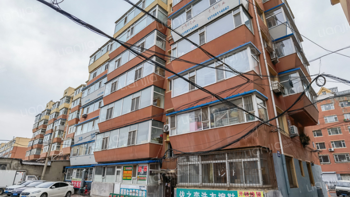 新华书店外景图