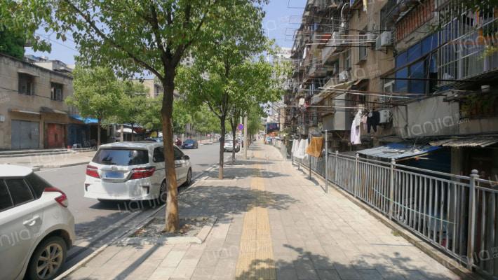 舒家街71到77号外景图