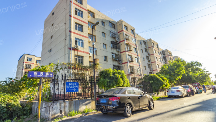 检察院住宅楼外景图