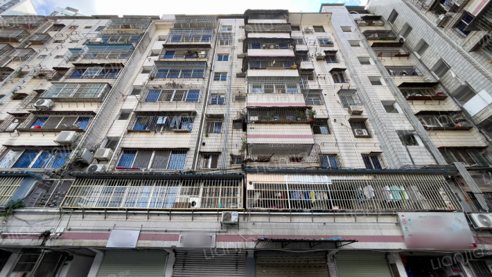 阳光公寓外景图