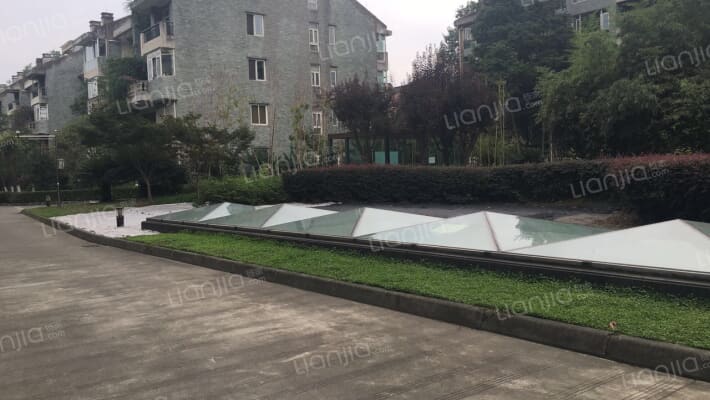 省建行宿舍外景图