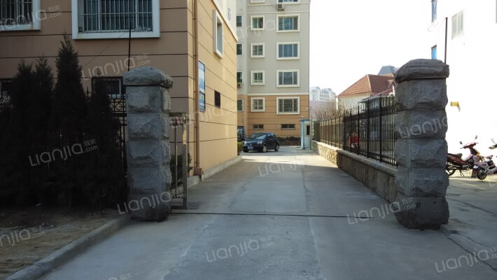 长白山路外景图