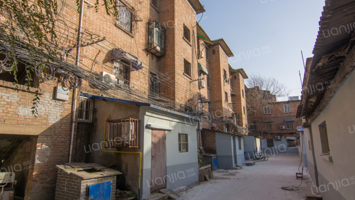 机械厂西家属院外景图