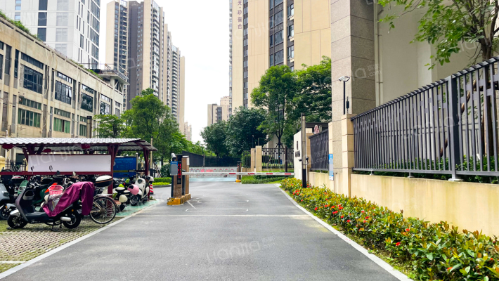 龙光玖悦台外景图