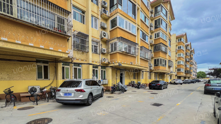 府前东街小区外景图