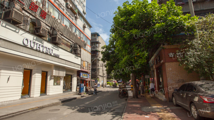 抚琴大厦外景图